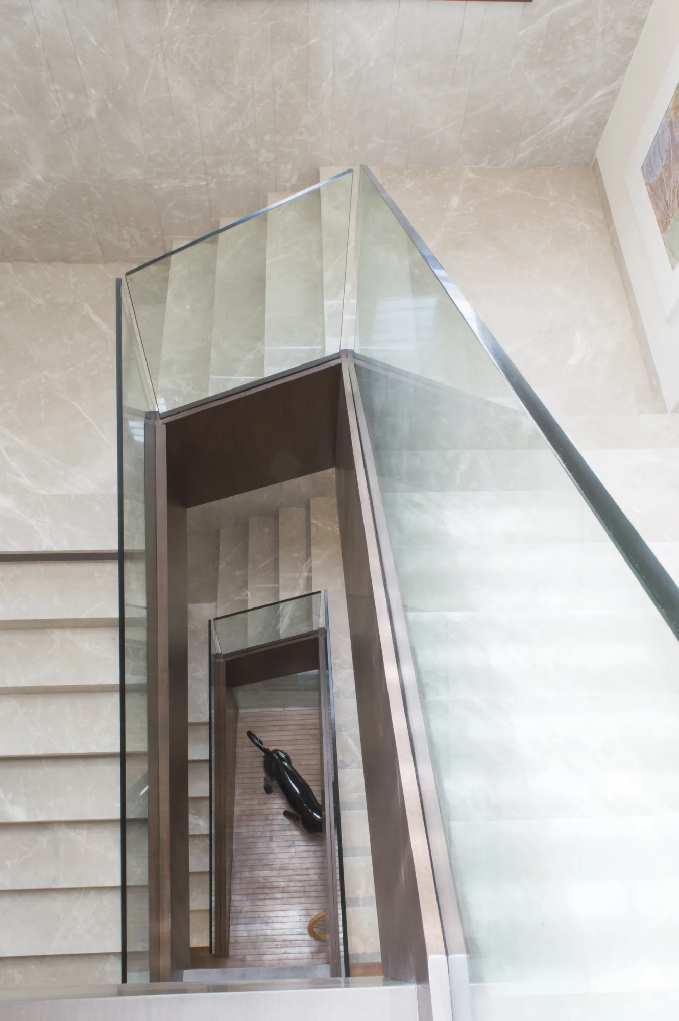 Arrival spaces · Lightwell